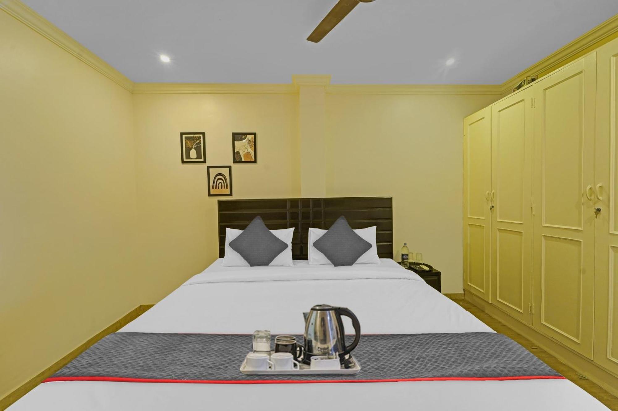 Townhouse Fantasea Hotels Near Omr Ченнаи Экстерьер фото